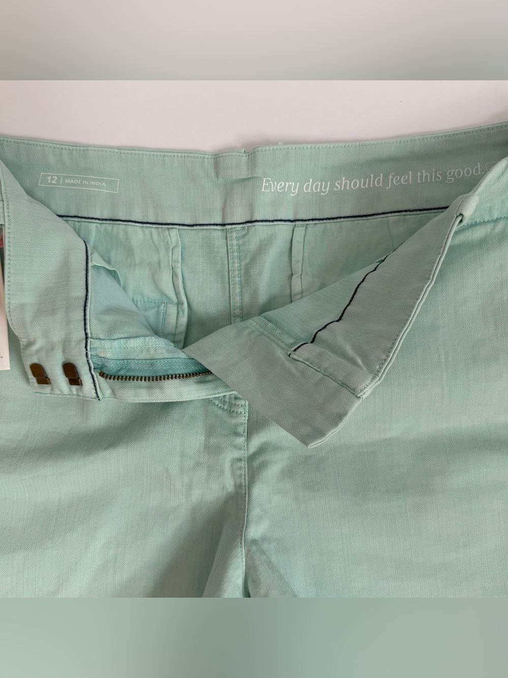 NWT- Size 12 - Vineyard Vines 3 1/2” Shorts in Bleached Aqua - Picture 3 of 8